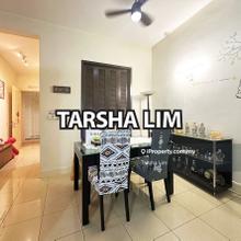 Well kept unit located at the quiet and serene environment