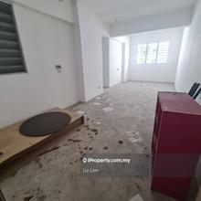 Zan Ara Apartment for Sales / 3 Bedrooms /1 Car Park