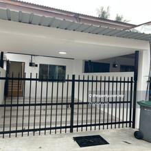 Taman Kluang Barat, Kluang