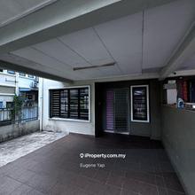 2 storey terrace house, Endlot