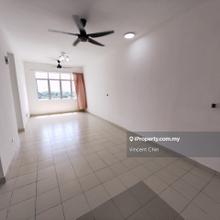 Nice corner unit mid floor
