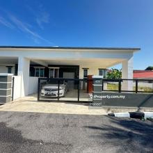 Nice House In Kuala Kedah (Open Facing & End Lot)