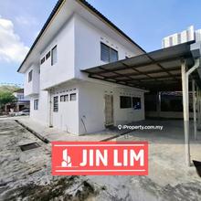 Big land compound, 2-storey bungalow for sale in Desa Ara.