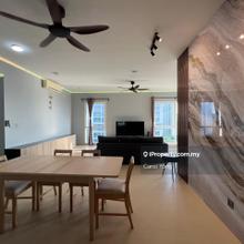 Just Listed! Meticulous Maintain Unit Available For Rent!