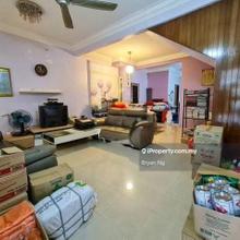 End Lot, Freehold, Kitchen Cabinet, Well conditions, With Extension