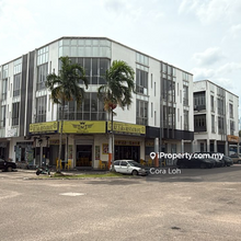 Oasis 2 @ Cahaya Kota Puteri @ Megah Ria Three Storey Shop of First Fl