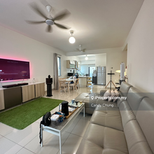 Nice and Cozy Townhouse For Sale - Corner Ground Unit)