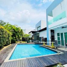 Melody Park, Corner 2-Sty Bungalow with Pool Only Rm 5mil