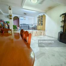 2.5 storey huge build up size for sale 