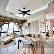 High floor and spectacular seaview.