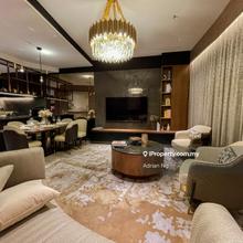 The best luxury residence in the city centre. Unbeatable location. 