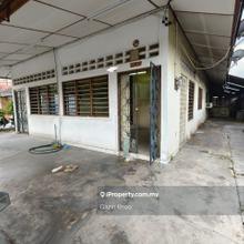 6 Bedrooms, Strategic Location, Friendly Neighbourhood, Pasir Pinji