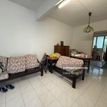 Low floor, good location,near mrt kuchai lama, high roi