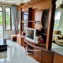 Condo Walking Distance To Gurney Drive with 2 Cars Parking Lot.