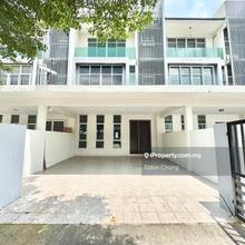 105% Full Loan , 3 Storey 7 Rooms 7 Baths , Bangi Avenue , Seri Putra