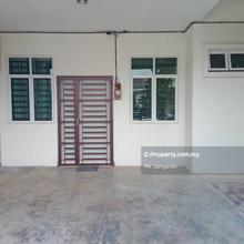 Rumah Teres Setingkat untuk Sewa di Lunas