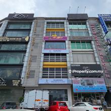 Facing Main Road Office Come With Lift For Rent at Puchong