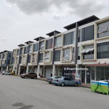 Freehold 3-Storey Shop Office, Kawasan Perniagaan Kiara, Semenyih 