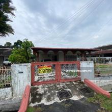 5585sq ft, Huge land with intermediate bungalow 