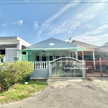Nice fully renovated single storey terrace Taman Batu 3 Shah Alam