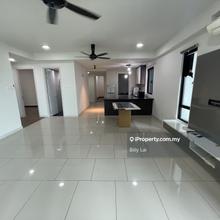 3 Bedder with Spacious Living Space Unit For Rent