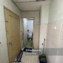 First floor office facing mainroad for rent