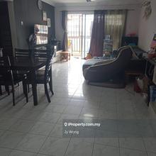 High floor, 831sf