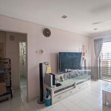 High Floor unit with Superb View