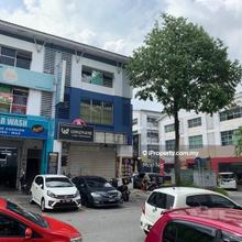 Jalan Dwitasik , Bandar Sri Permaisuri Super nice shoplot for rent