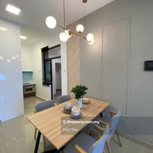 Newly renovated ,Fully furnish ,Best Family stay , Walking to LRT