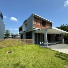 Grandezza Villa @ Eco Sanctuary Area Specialist 