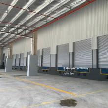 Grade A Warehouse in Pulau Indah For Rent