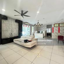 3 Storey Corner Semi-D House Fully Renovated & Kitchen Extended