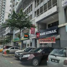 Facing Mainroad