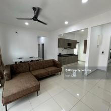 Low floor 1100-sqft unit for sale, call now.