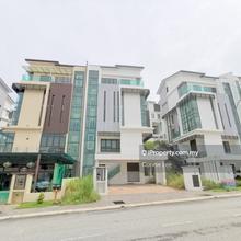 Semi-D house for Sale