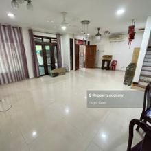 Corner Two Sty Semi D with Spacious Garden&Ample Parking