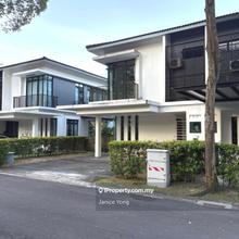 Very Good Condition,Convenient Location