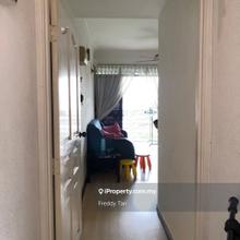 Prima view Un-furnished 1-car park 
