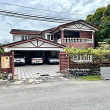 A Value Buy Bungalow!