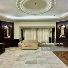 Spacious side and back yard