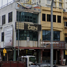 Facing Main road 3 Storey Kepong shop For Sales !!