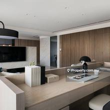 Recreational Park & Golf Course View. Walkable to Pavilion 2 & LRT