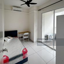 Medium Room New refurbished Comfort Room In Subang near Nu Empire