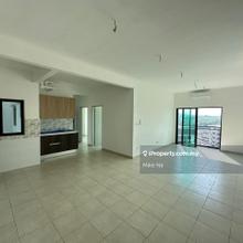 For Sale : Semenyih @ Jrk Senesta 3 Bedrooms Service Residence