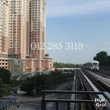 3 mins walk to Lrt station below the 19 usj city mall / palazzo mall