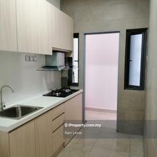 Amerin Serviced Residence At Balakong For Sale!