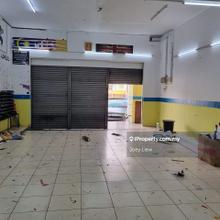 Rawang Mutiara 3,  Freehold shop facing main road for sale