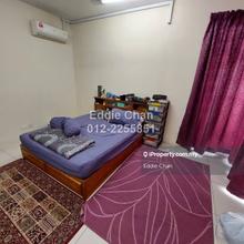 High Floor, Corner Lot, 2 Parking Bays, Near School, Foods, Shopping