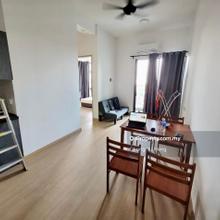 For sell good deal unit, walking distance to Inti, Taylor shuttle bus